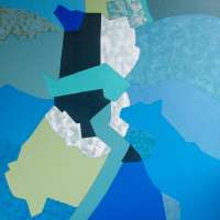 Wolves in search of an egg at the ocean floor